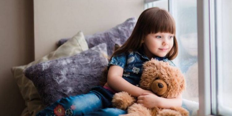 كيف تميز طباع شخصية طفلك ومن هو الطفل الانطوائي؟