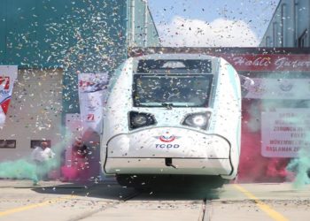 تركيا تخطط لاستثمارات بقيمة 15 مليار يورو بمجال السكك الحديدية