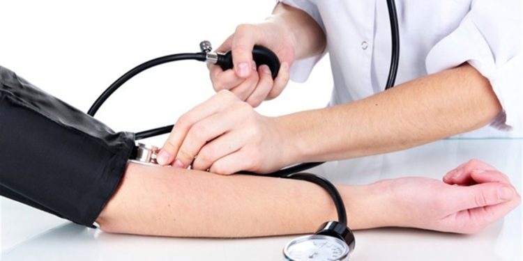 القاتل الصامت .. ماذا تعرف عن ضغط الدم الشرياني؟