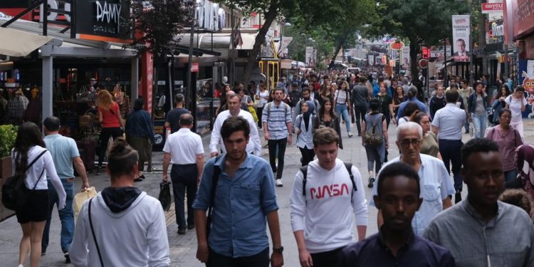 تراجع مستوى البطالة في تركيا 0.4 بالمئة في نوفمبر الماضي