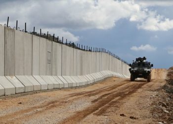 تركيا.. ضبط شخصين أحدهما إرهابي أثناء دخولهم من سوريا