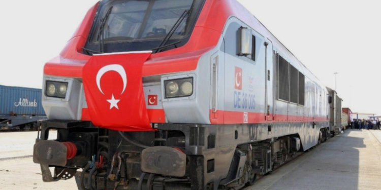 قطارات التصدير من تركيا إلى الصين