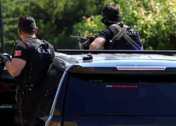 المخابرات التركية تلقي القبض على قيادي بارز في تنظيم غولين الإرهابي