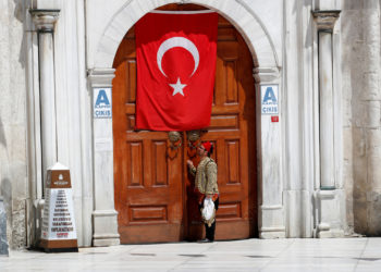 ماذا بعد حظر التجول الشامل في تركيا؟