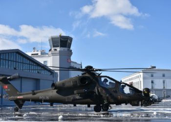 أول طائرة هيلوكبتر مدنية تركية تتجاوز اختبارات التأهيل والاعتماد