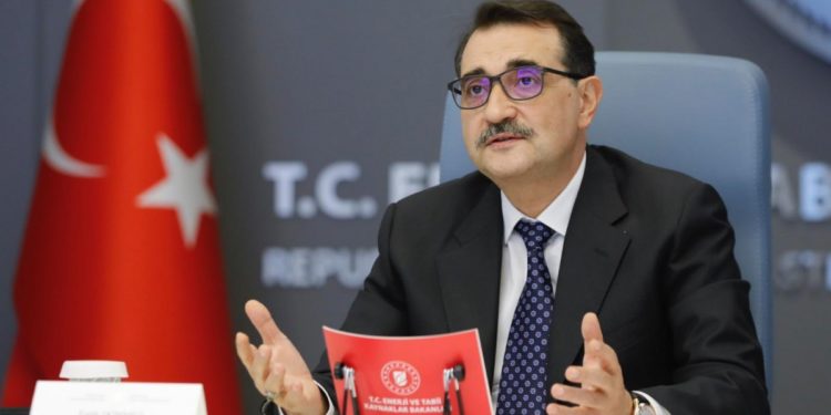 وزير الطاقة التركي يعلن أخباراً سارة في يونيو المقبل