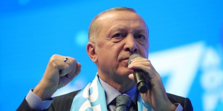 الرئيس أردوغان يؤكد أن نتنياهو لم ولن يكون صديقاً لتركيا