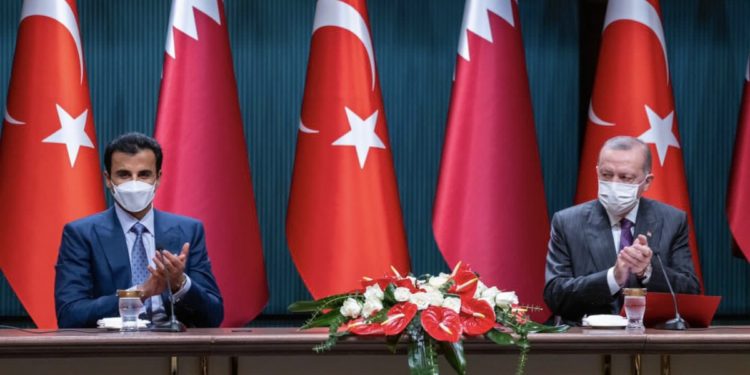 الرئيس أردوغان وأمير قطر يؤكدان على الشراكة الاستراتيجية بين البلدين