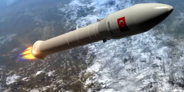 القمر الصناعي التركي يصل مداره المحدد ويبدأ خدماته بعد شهر من الآن