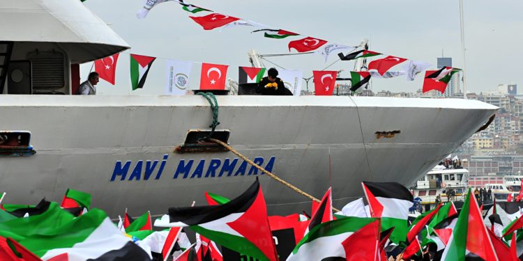 سفينة مافي مرمرة لا زالت تنزف على شواطئ غزة