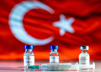 انخفاض مستمر في إصابات كورونا في تركيا