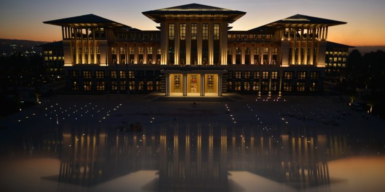 النظام الرئاسي.. طريق تركيا إلى القمة وإنجازاتٌ مشرفة