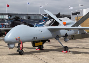 تركيب أنظمة متطورة للطائرة الشبحية التركية