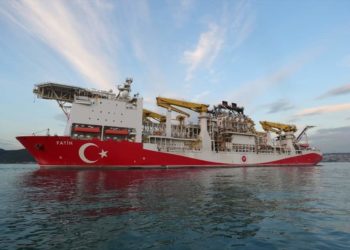 للمرة الأولى تركيا توقد شعلة غاز البحر الأسود