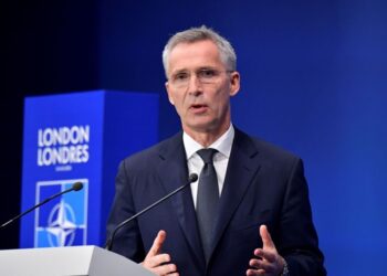 أمين عام الناتو يثمن دور تركيا في حماية مطار كابل