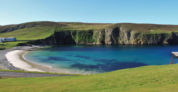 جزيرة بريطانية نائية تبحث عن مدير لمدرسة تضم 3 طلاب