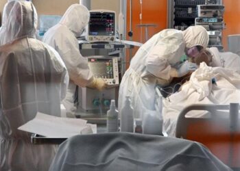 تركيا تسجل 257 وفاة بكورونا