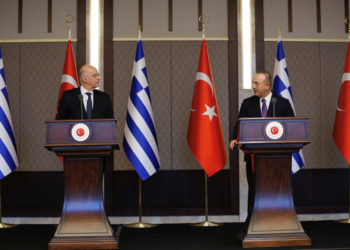 أنقرة تتضامن مع أثينا على خلفية حرائق غابات اليونان