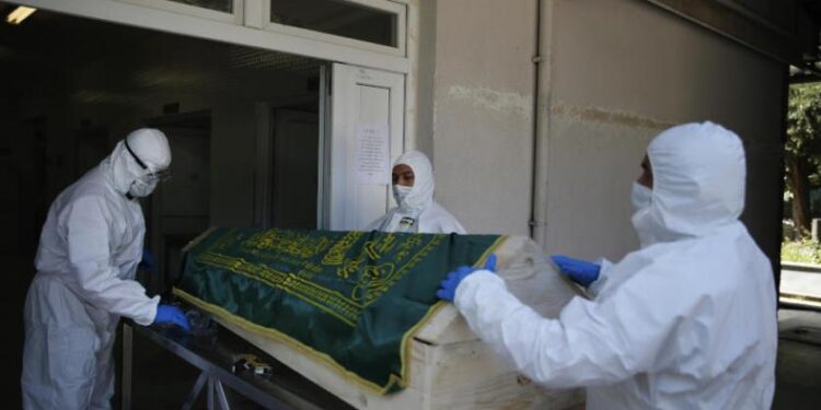 تركيا.. 255 وفاة بكورونا