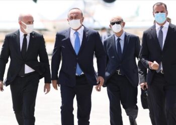 تشاووش أوغلو: سنواصل دعم أمن العراق واستقراره