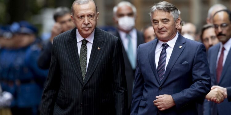 أردوغان يختتم زيارته إلى البوسنة