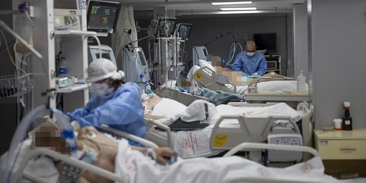 تركيا.. 124 وفاة بكورونا