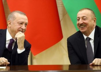 علييف: 40 سيارة إطفاء إضافية في طريقها إلى تركيا