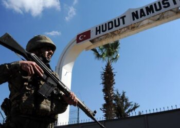 تركيا: القبض على عنصر لـ”داعش” مطلوب بالنشرة الحمراء