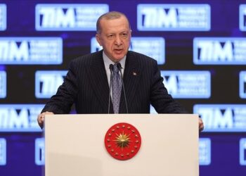 أردوغان: صادراتنا سجلت رقما قياسيا جديدا بتجاوزها 200 مليار دولار