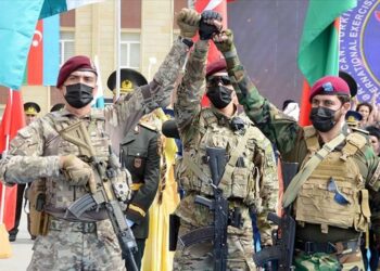 باكو.. انطلاق مناورات عسكرية بين تركيا وأذربيجان وباكستان