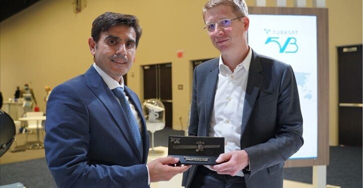 “توركسات” توقع اتفاقية تعاون مع “إنماسارات” البريطانية