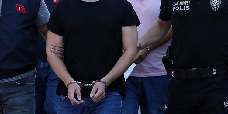 أنقرة.. القبض على أجنبي مشتبه بانتمائه لـ”داعش”