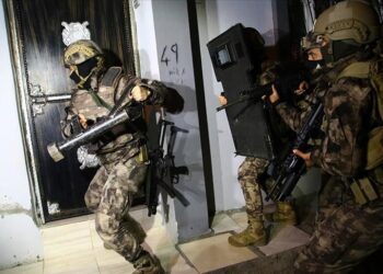 تركيا.. ضبط 7 أشخاص على صلة بـ”داعش”