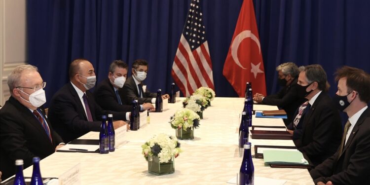 أنقرة وواشنطن تؤكدان مواصلة التعاون في أفغانستان