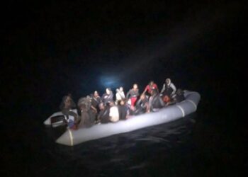 تركيا.. إنقاذ 32 طالب لجوء قبالة سواحل موغلا