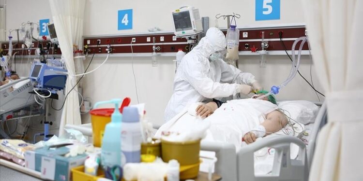 تركيا تسجل 262 وفاة بكورونا