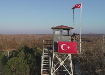 ضبط 9 عناصر من “غولن” غربي تركيا