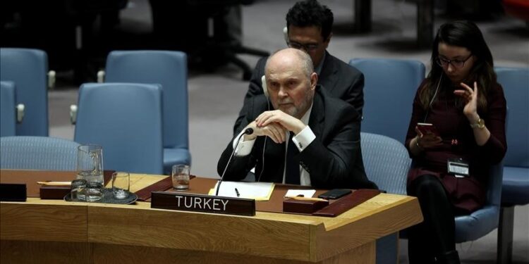 دبلوماسي تركي: الانخراط التدريجي مع طالبان هو النهج الصحيح