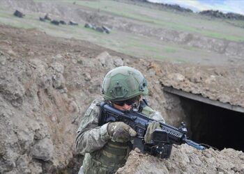 الدفاع التركية: تحييد 2 من إرهابيي “ي ب ك” شمالي سوريا