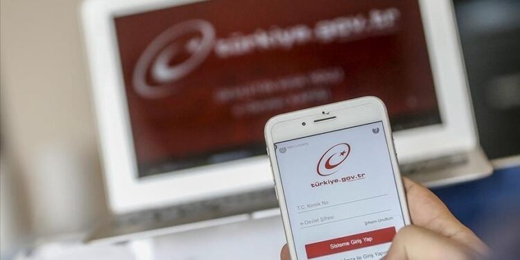 تركيا تسمح للأجانب بتسجيل هواتفهم عبر “بوابة الحكومة الإلكترونية”