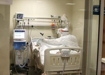 تركيا تسجل 214 وفاة بفيروس كورونا