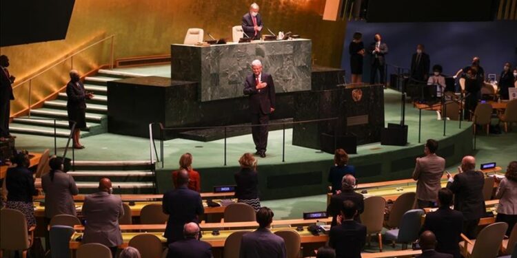 الخارجية التركية تهنئ السفير بوزكير لانتهاء رئاسته للأمم المتحدة