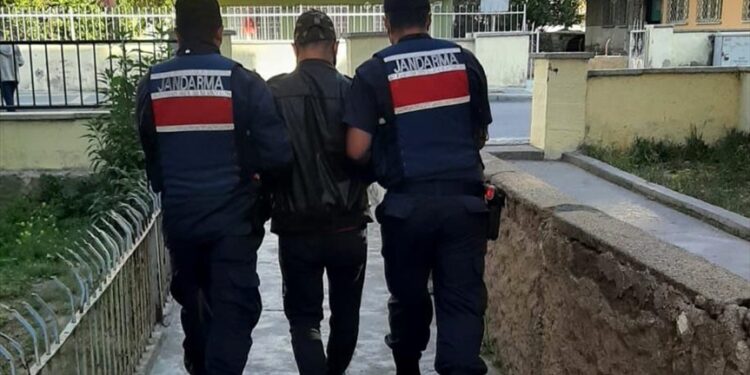 تركيا.. توقيف أجنبيين اثنين في إطار مكافحة “داعش”