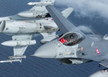 مقاتلات تركية تعود من بولندا بعد إتمام مهام “الشرطة الجوية”