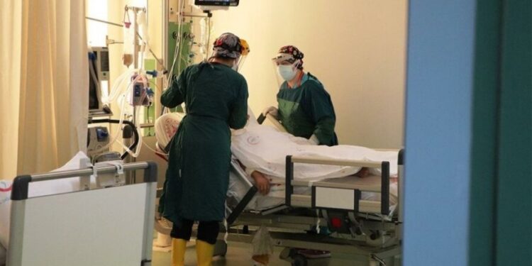 تركيا تسجل 248 وفاة بكورونا