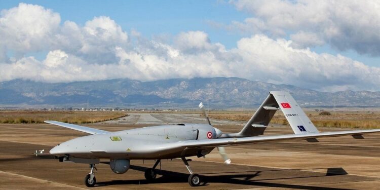 قرغيزستان تشتري مسيرات “بيرقدار تي بي 2” التركية