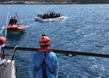 تركيا.. إنقاذ 79 مهاجرا قبالة سواحل ولاية آيدن