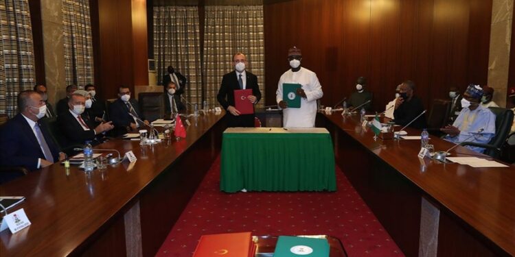 على هامش زيارة أردوغان.. تركيا ونيجيريا تبرمان 7 اتفاقيات