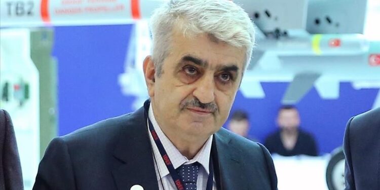 وفاة مؤسس شركة “بايكار” التركية