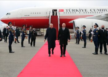 أردوغان يصل أذربيجان ويشارك في افتتاح “مطار فضولي الدولي”